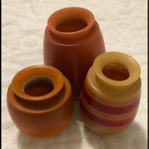 Set of three miniature jars from Ecuador
